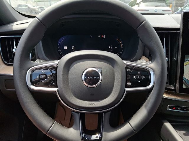 2026 Volvo XC60 B5 Core