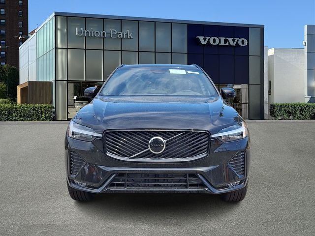 2026 Volvo XC60 B5 Core