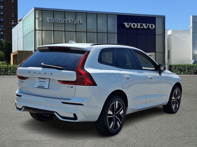 2026 Volvo XC60 B5 Core