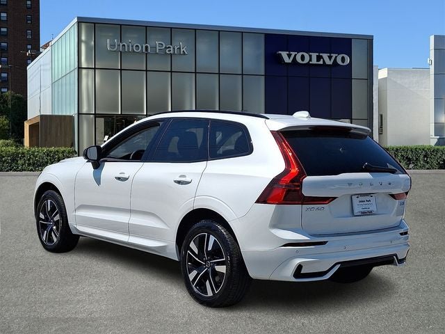 2026 Volvo XC60 B5 Core