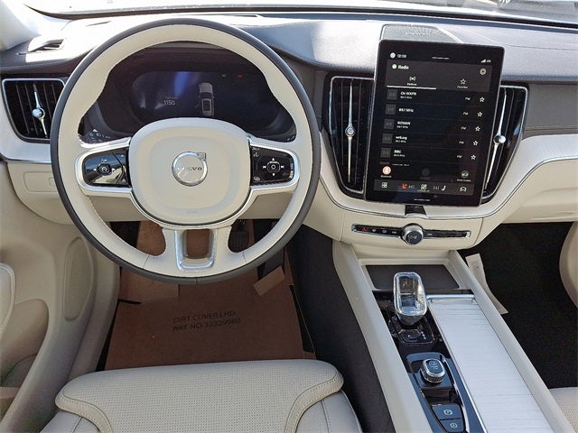 2026 Volvo XC60 B5 Ultra