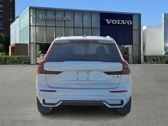 2026 Volvo XC60 B5 Ultra
