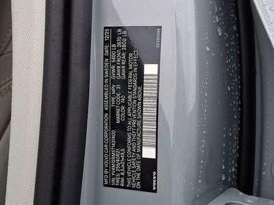 2026 Volvo XC60 B5 Ultra