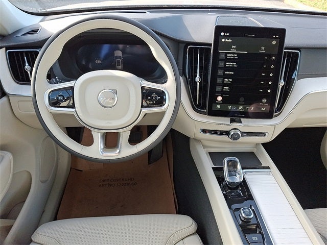 2026 Volvo XC60 B5 Ultra