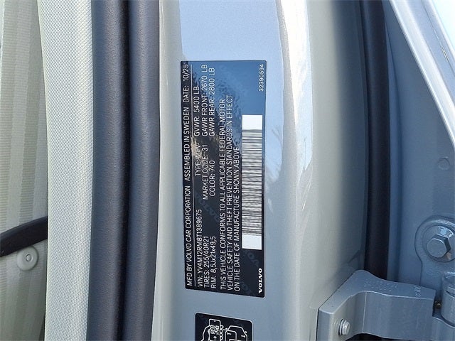 2026 Volvo XC60 B5 Ultra