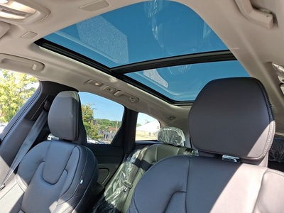 2026 Volvo XC60 B5 Ultra