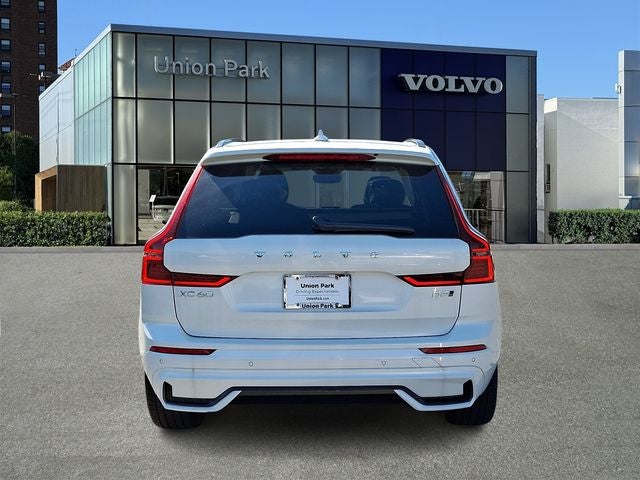 2026 Volvo XC60 B5 Ultra