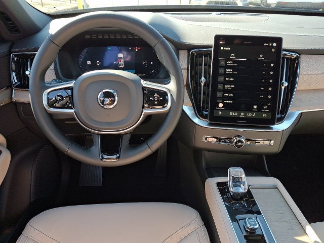 2027 Volvo XC90 B5 Core