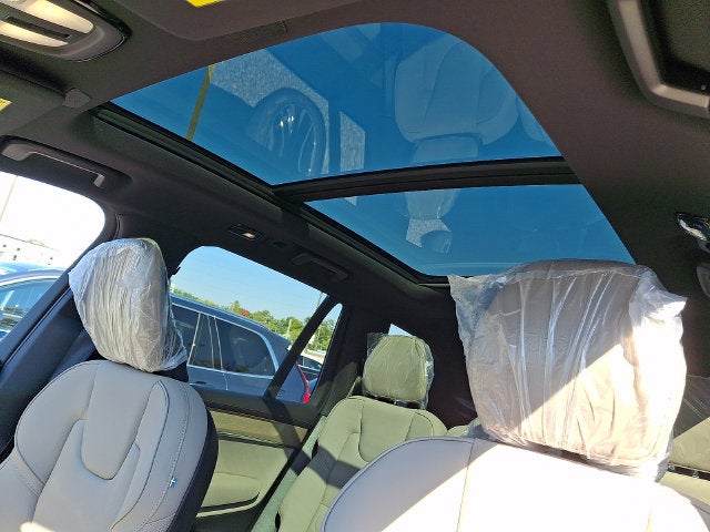 2027 Volvo XC90 B5 Core