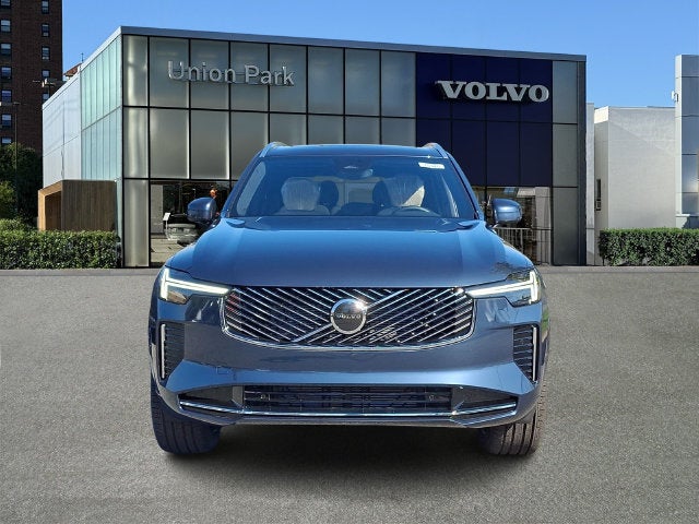 2027 Volvo XC90 B5 Core