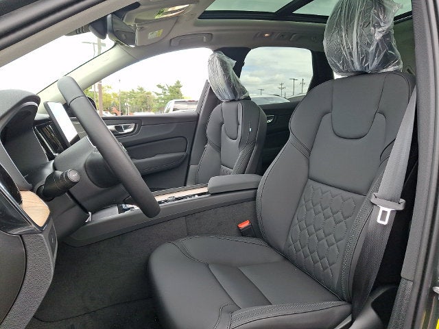 2027 Volvo XC60 Base