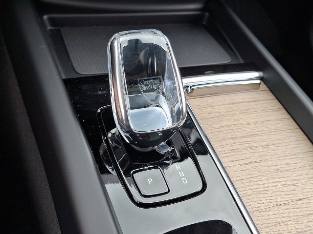 2027 Volvo XC60 Base