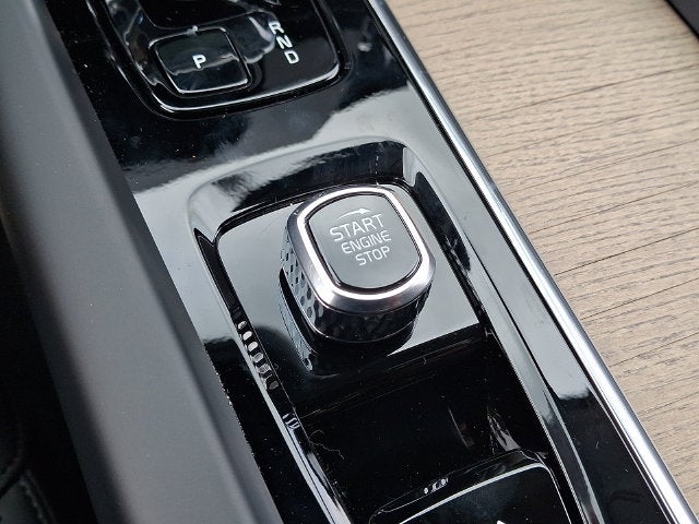 2027 Volvo XC60 Base