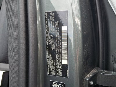 2027 Volvo XC60 Base