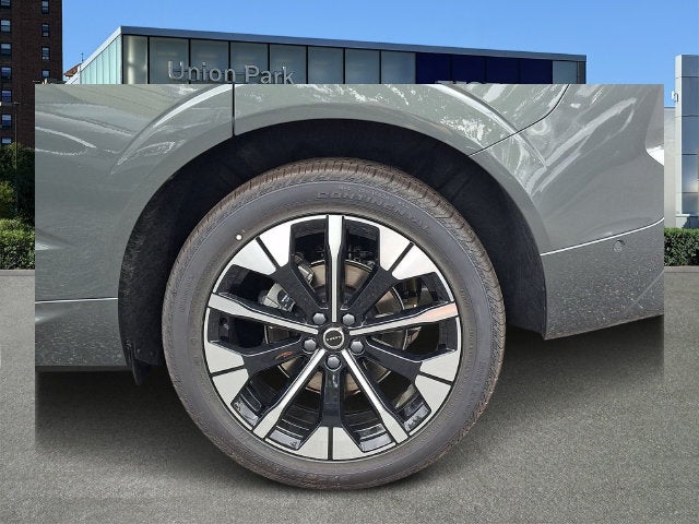 2027 Volvo XC60 Base