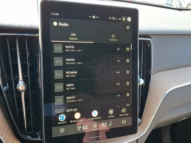 2027 Volvo XC60 Base