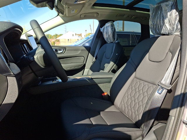 2027 Volvo XC60 Base
