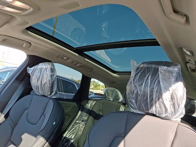 2027 Volvo XC60 Base