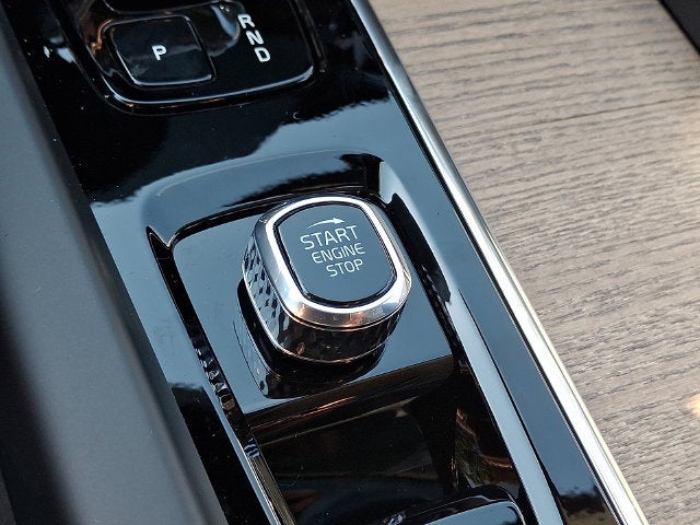 2027 Volvo XC60 Base