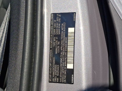 2027 Volvo XC60 Base