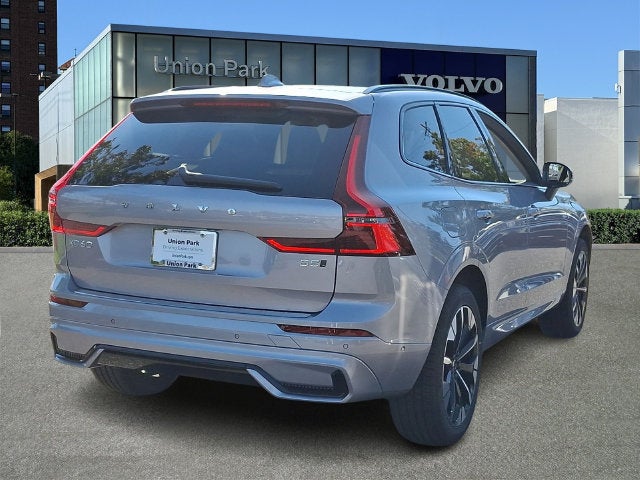 2027 Volvo XC60 Base