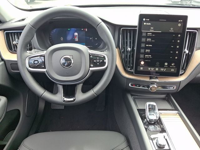 2027 Volvo XC60 Base