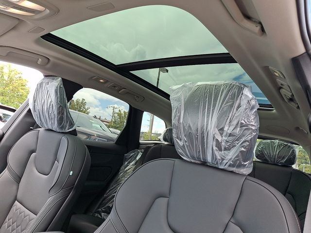 2027 Volvo XC60 Base