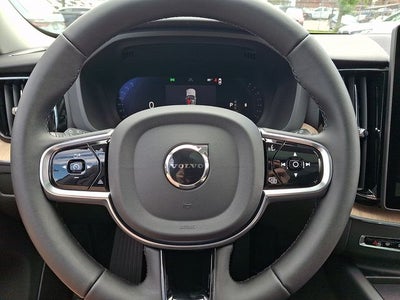 2027 Volvo XC60 Base