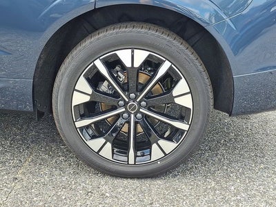 2027 Volvo XC60 Base