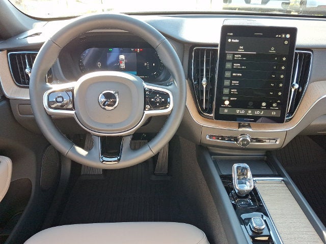 2027 Volvo XC60 Base