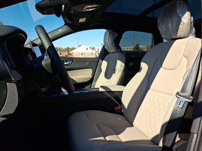 2027 Volvo XC60 Base