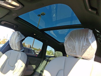 2027 Volvo XC60 Base