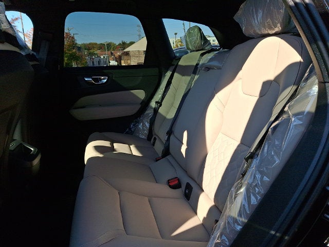 2027 Volvo XC60 Base