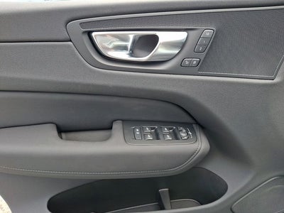 2027 Volvo XC60 B5 Core