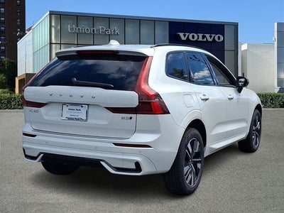 2027 Volvo XC60 B5 Core