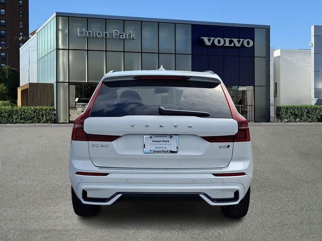 2027 Volvo XC60 B5 Core