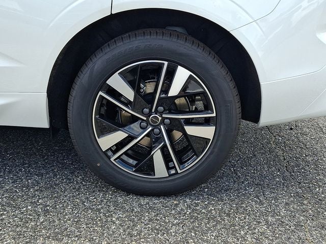 2027 Volvo XC60 B5 Core