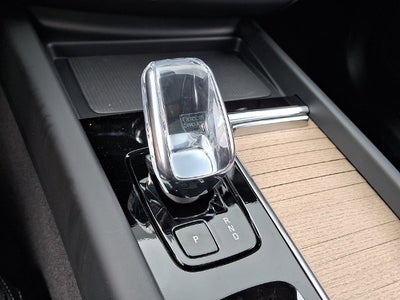 2027 Volvo XC60 B5 Ultra