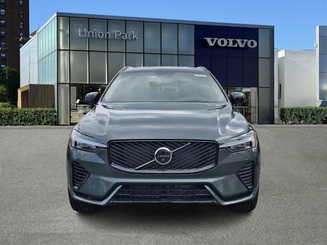 2027 Volvo XC60 B5 Ultra