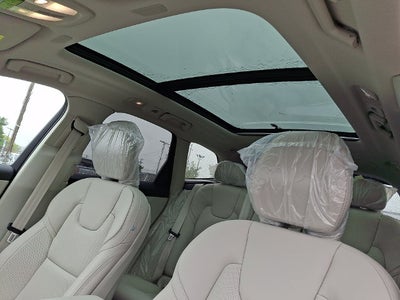 2027 Volvo XC60 B5 Ultra
