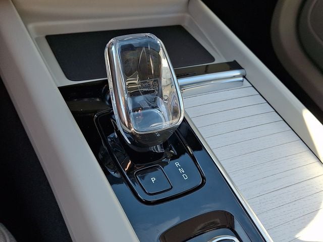 2027 Volvo XC60 Base