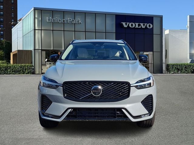 2027 Volvo XC60 Base
