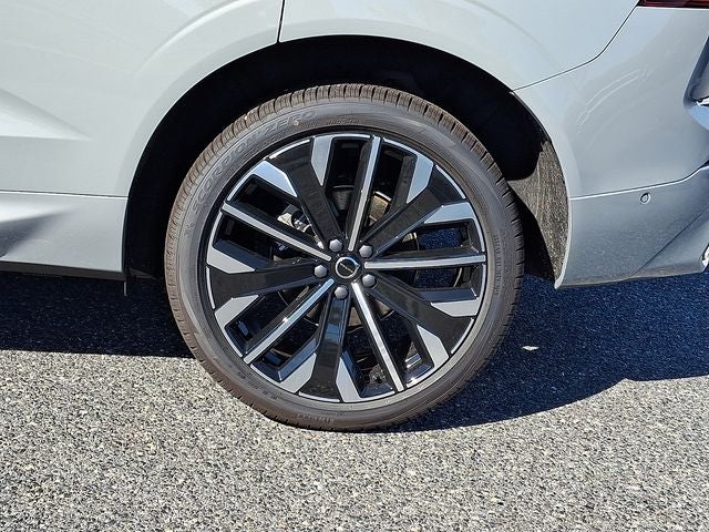2027 Volvo XC60 Base