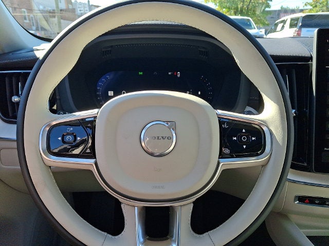 2027 Volvo XC60 B5 Ultra