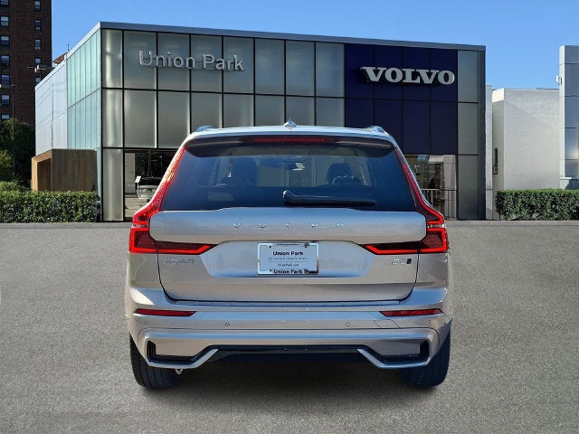 2027 Volvo XC60 B5 Ultra